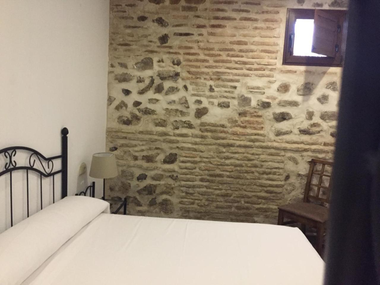 Apartamento Tolaitola Apartment Toledo Bagian luar foto