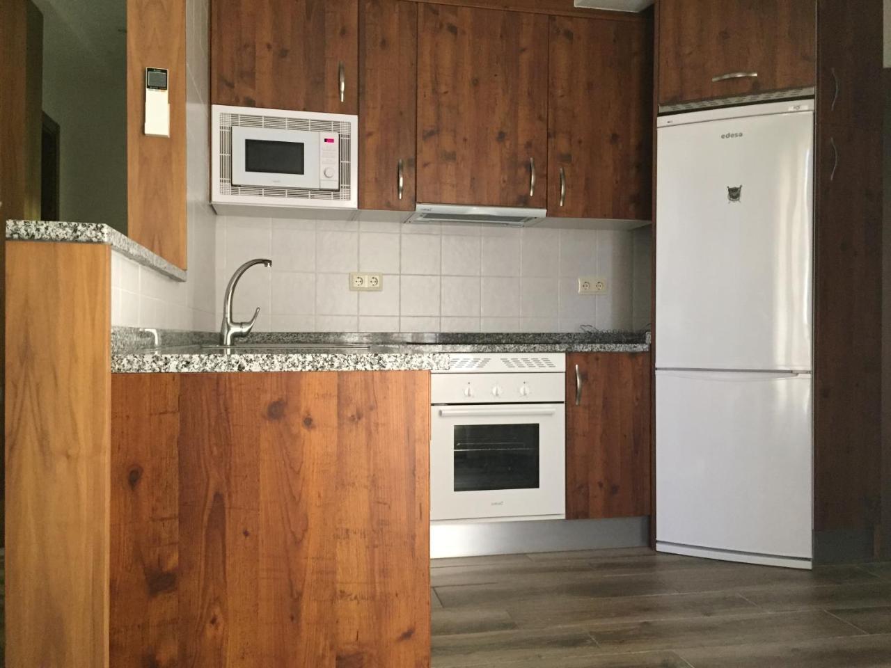 Apartamento Tolaitola Apartment Toledo Bagian luar foto