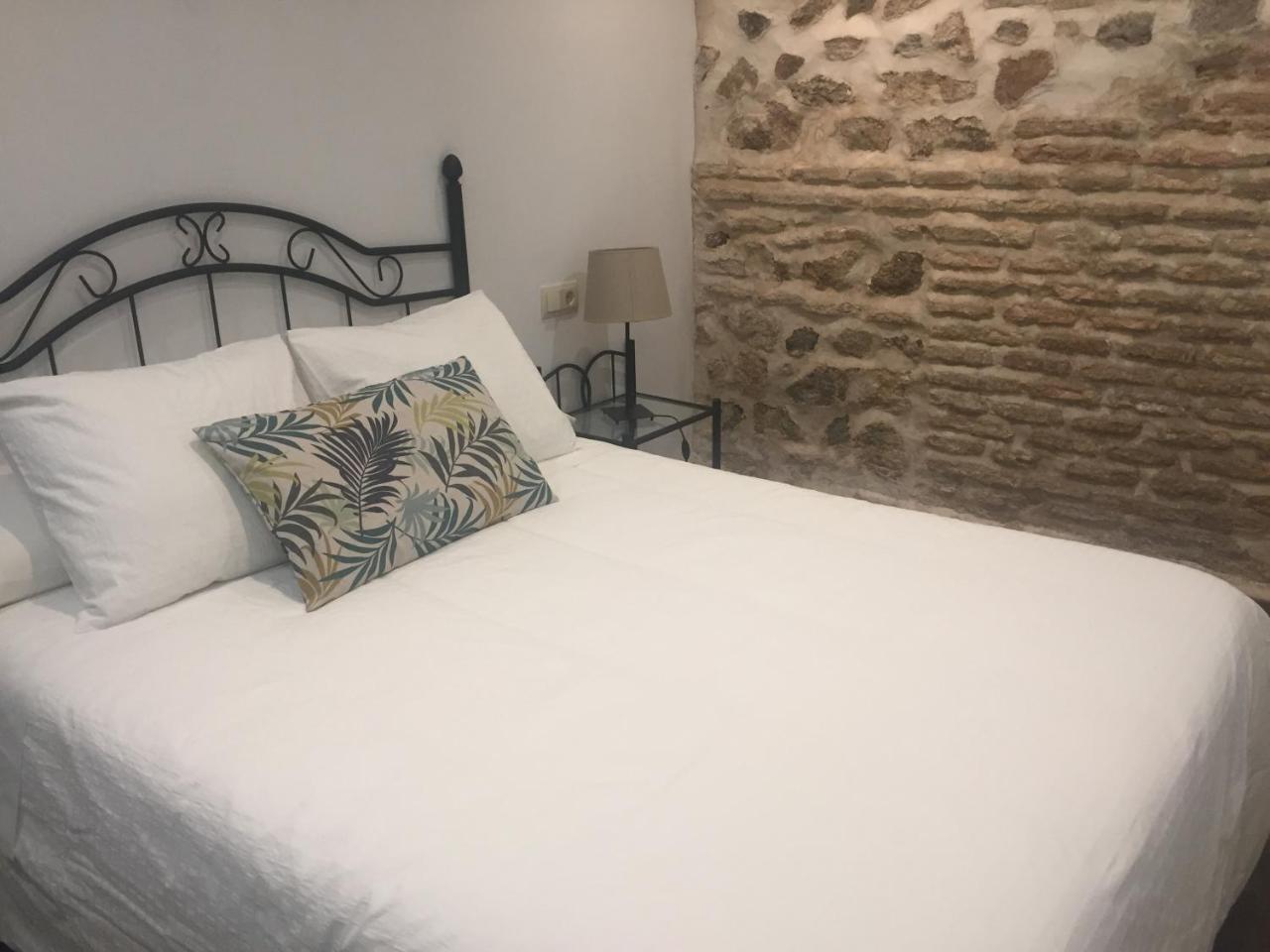 Apartamento Tolaitola Apartment Toledo Bagian luar foto