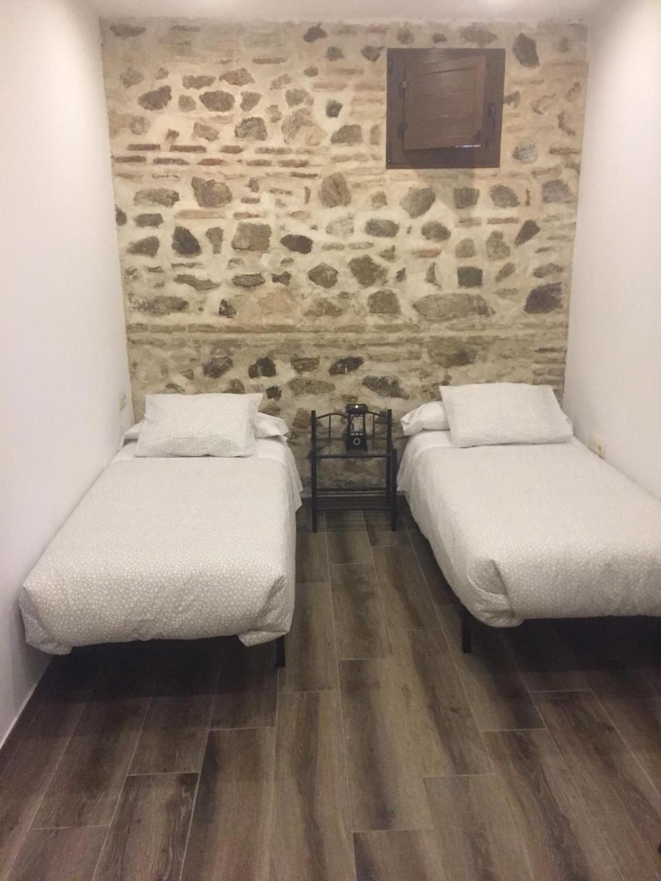 Apartamento Tolaitola Apartment Toledo Bagian luar foto